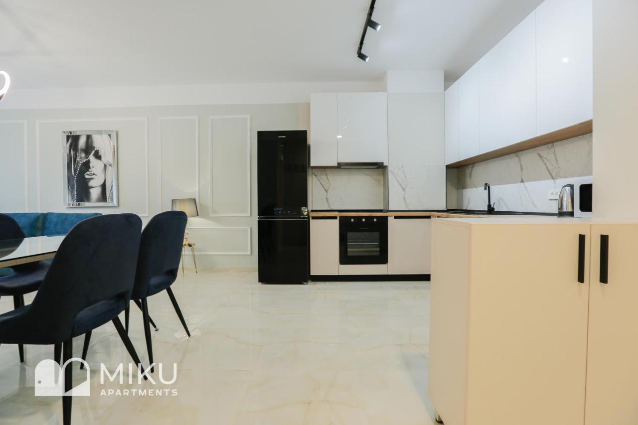 Miku Apartment - Vibrant 1Bd Apartment At Olympic Residence Tirana Esterno foto