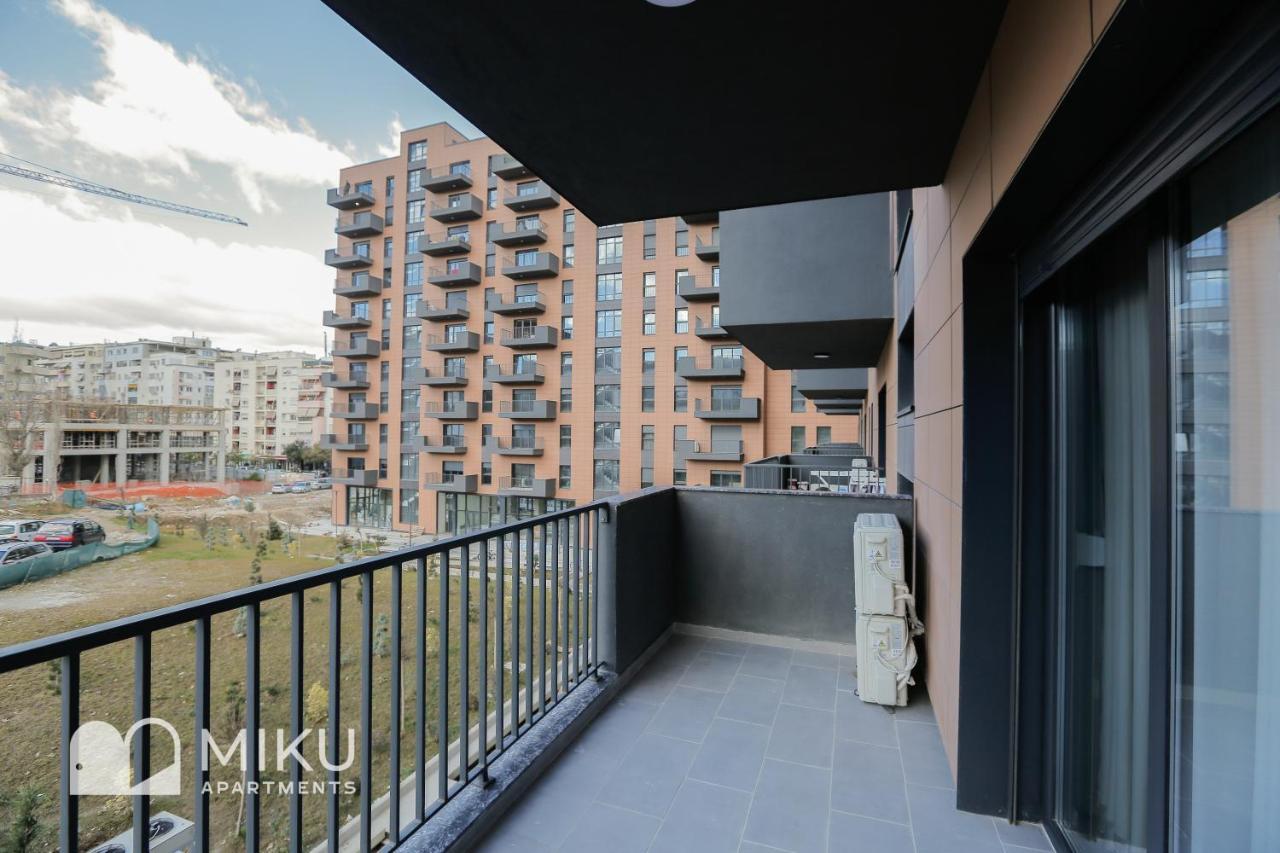 Miku Apartment - Vibrant 1Bd Apartment At Olympic Residence Tirana Esterno foto